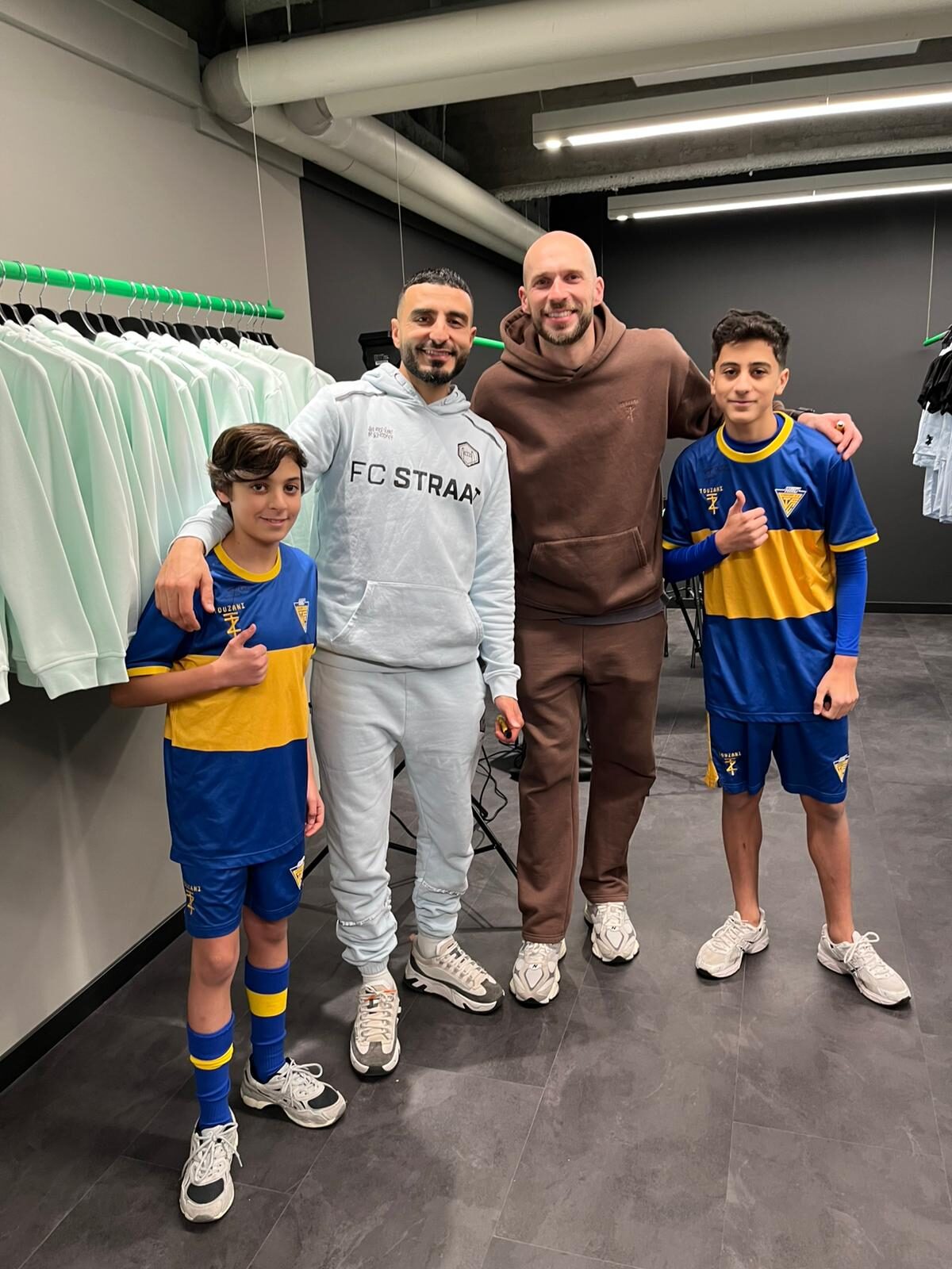 Feestelijke Afsluiting Succesvolle Eerste Seizoenhelft HMC/Touzani-FC